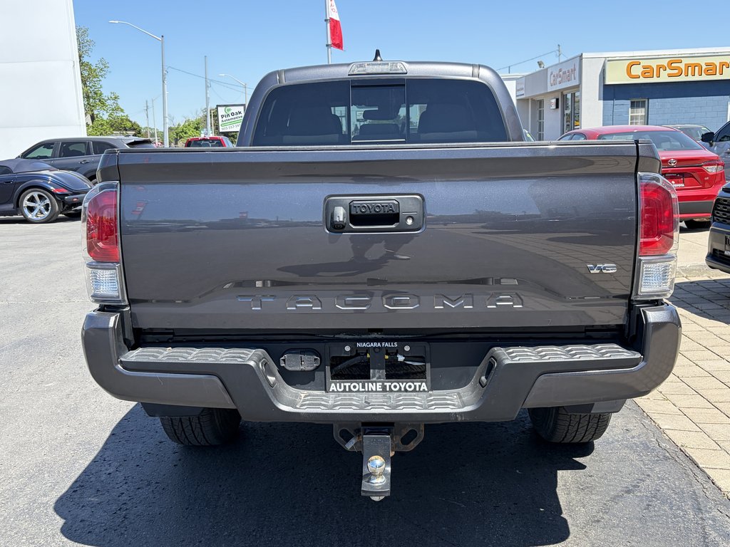 2022 Toyota Tacoma 4WD DBL AT in Niagara Falls, Ontario - 4 - w1024h768px