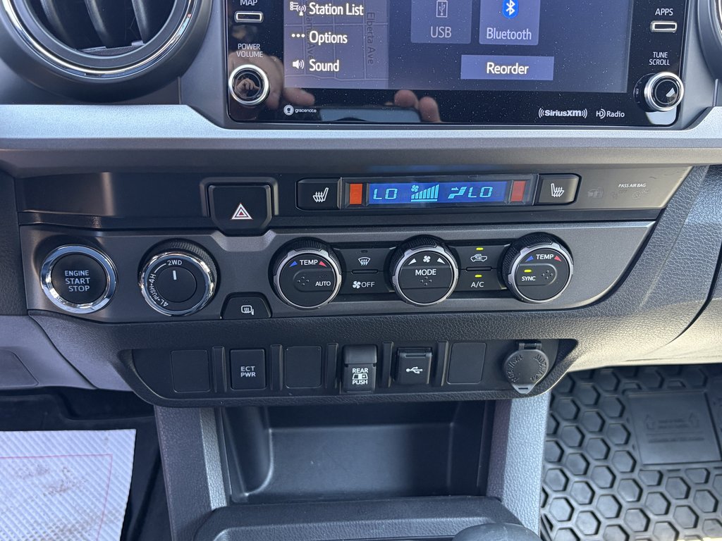 2022 Toyota Tacoma 4WD DBL AT in Niagara Falls, Ontario - 14 - w1024h768px