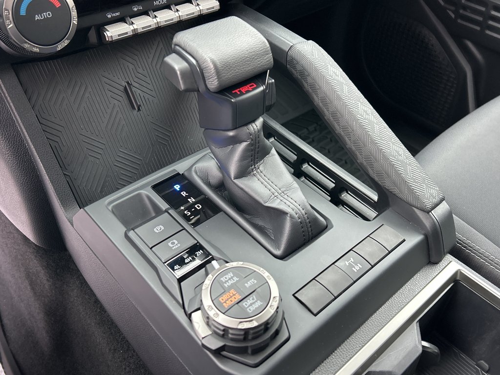 2025 Toyota Tacoma 4WD DBL AT in Niagara Falls, Ontario - 16 - w1024h768px