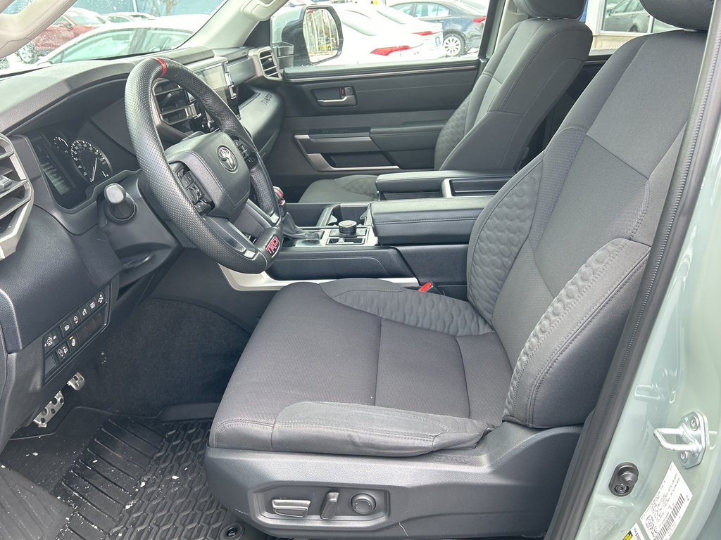 2023 Toyota Tundra CREWMAX SR in Niagara Falls, Ontario - 11 - w1024h768px