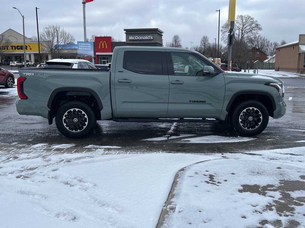 2023 Toyota Tundra CREWMAX SR in Niagara Falls, Ontario - 6 - w1024h768px