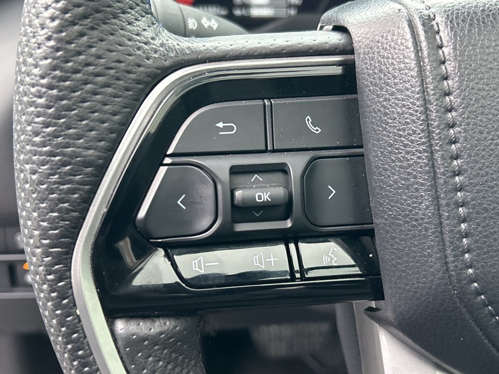 2023 Toyota Tundra Platinum in Niagara Falls, Ontario - 14 - w1024h768px