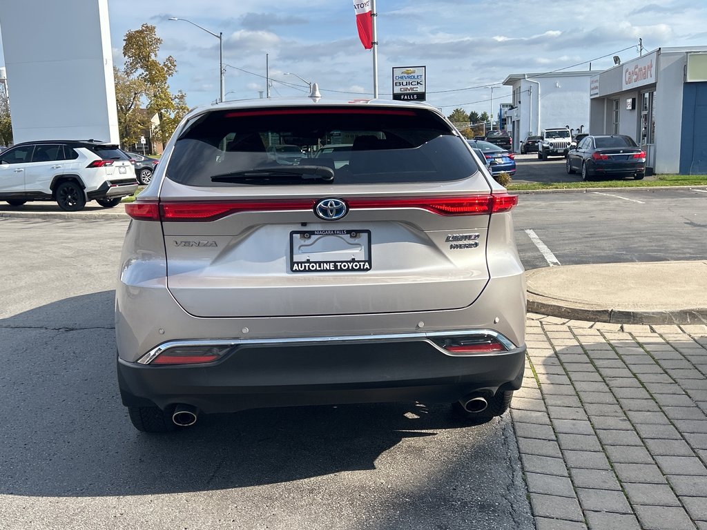 2022  Venza in Niagara Falls, Ontario - 4 - w1024h768px