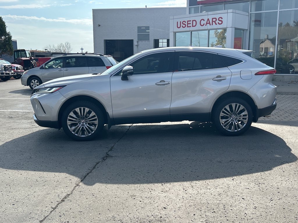 2022  Venza in Niagara Falls, Ontario - 2 - w1024h768px