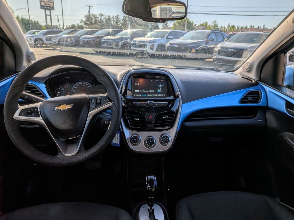Chevrolet Spark LT 2018 à Chandler, Québec - 8 - w1024h768px