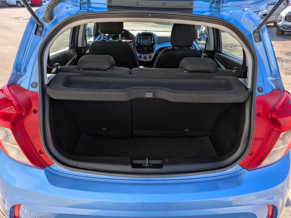 Chevrolet Spark LT 2018 à Chandler, Québec - 17 - w1024h768px