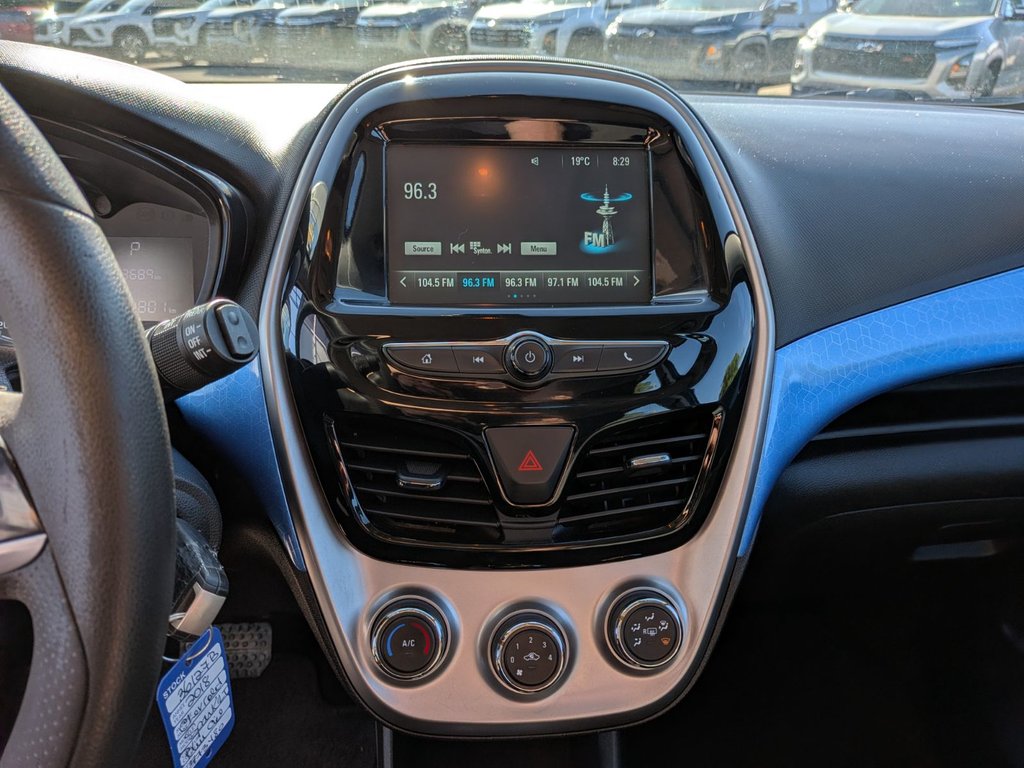 Chevrolet Spark LT 2018 à Chandler, Québec - 13 - w1024h768px