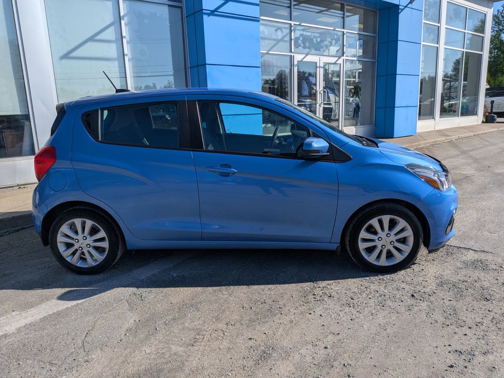 Chevrolet Spark LT 2018 à Chandler, Québec - 2 - w1024h768px