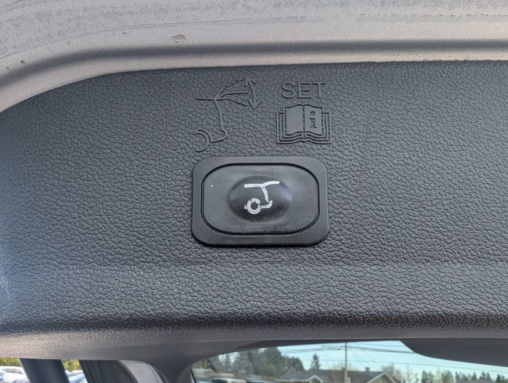 2019 Ford Escape SEL in Chandler, Quebec - 12 - w1024h768px