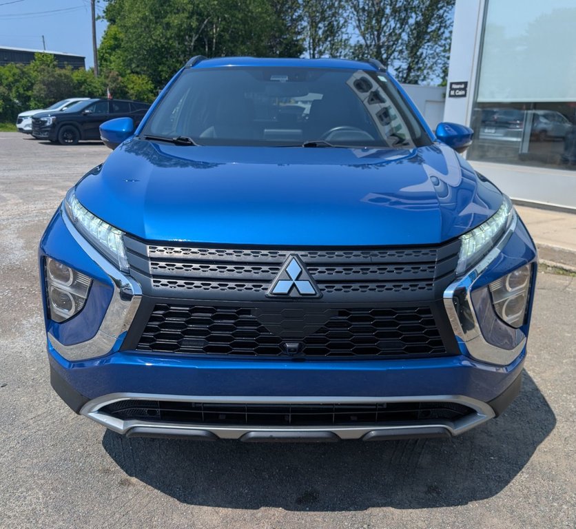 2022 Mitsubishi Eclipse Cross SLE in Chandler, Quebec - 2 - w1024h768px