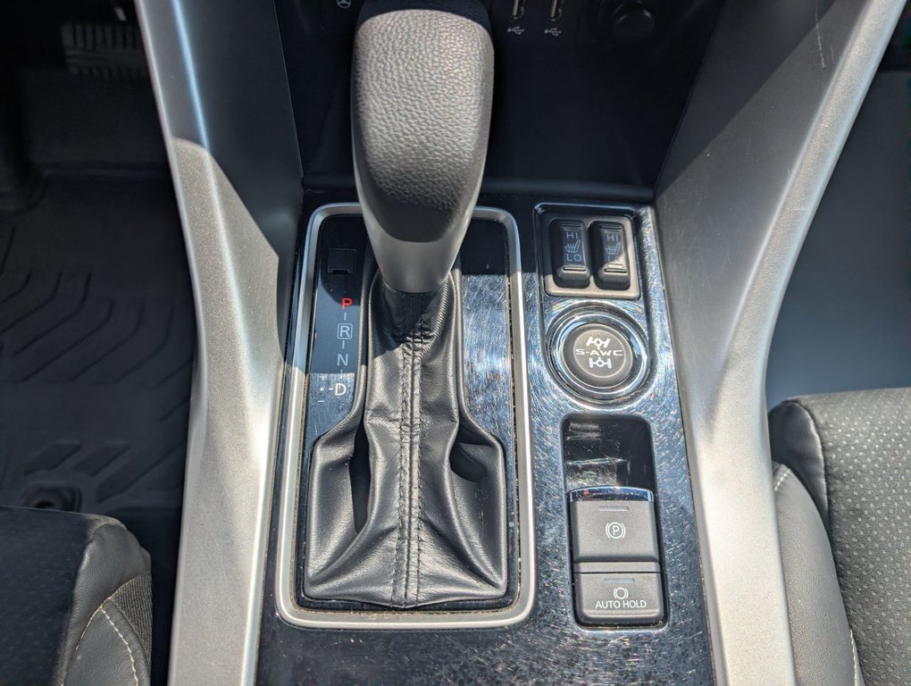 2022 Mitsubishi Eclipse Cross SLE in Chandler, Quebec - 17 - w1024h768px