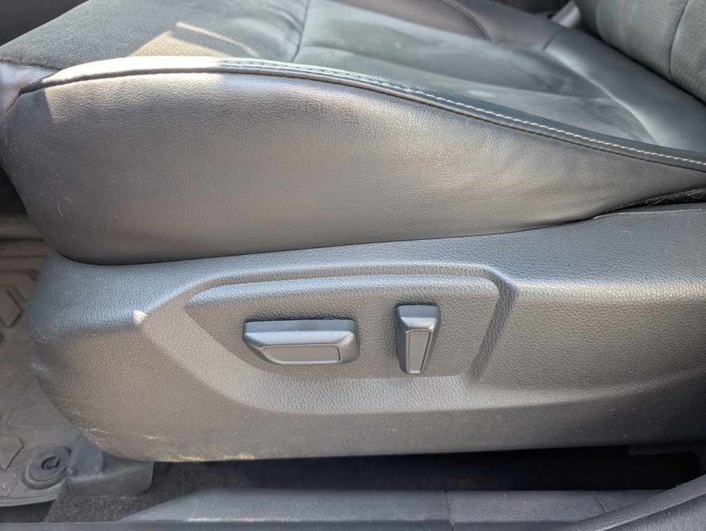2022 Mitsubishi Eclipse Cross SLE in Chandler, Quebec - 12 - w1024h768px