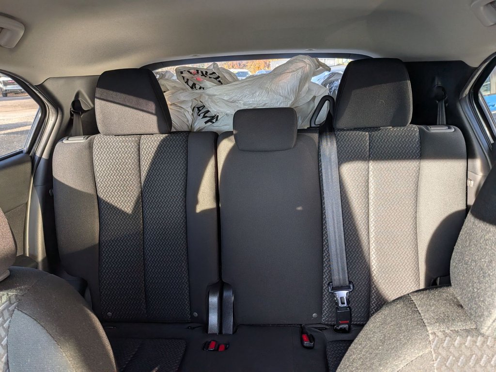Mitsubishi Eclipse Cross ES 2023 à Chandler, Québec - 15 - w1024h768px