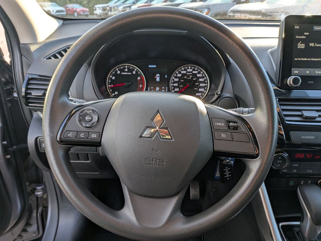 Mitsubishi Eclipse Cross ES 2023 à Chandler, Québec - 11 - w1024h768px