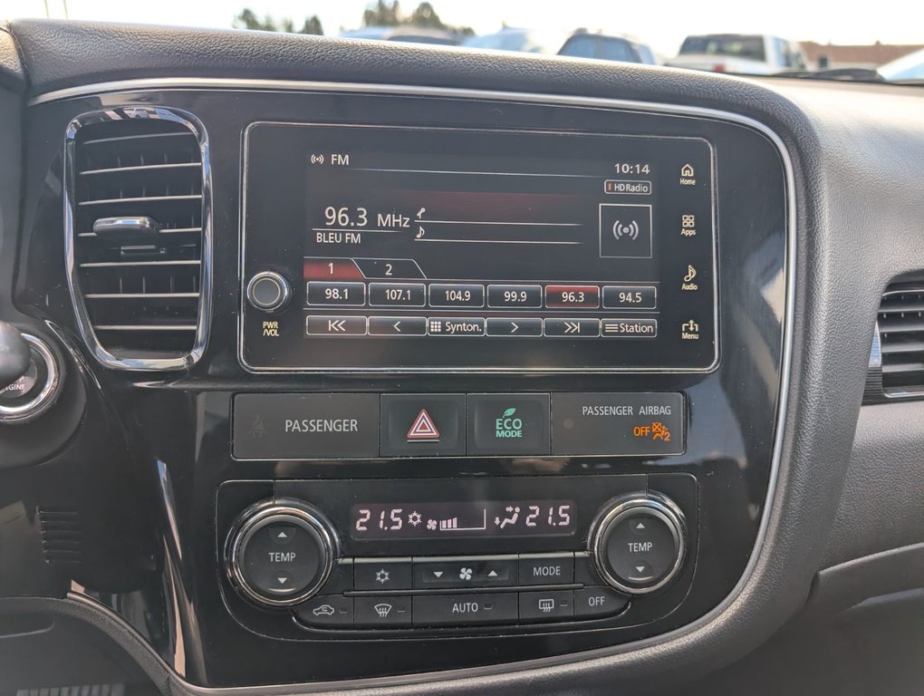 2017 Mitsubishi Outlander ES in Chandler, Quebec - 12 - w1024h768px