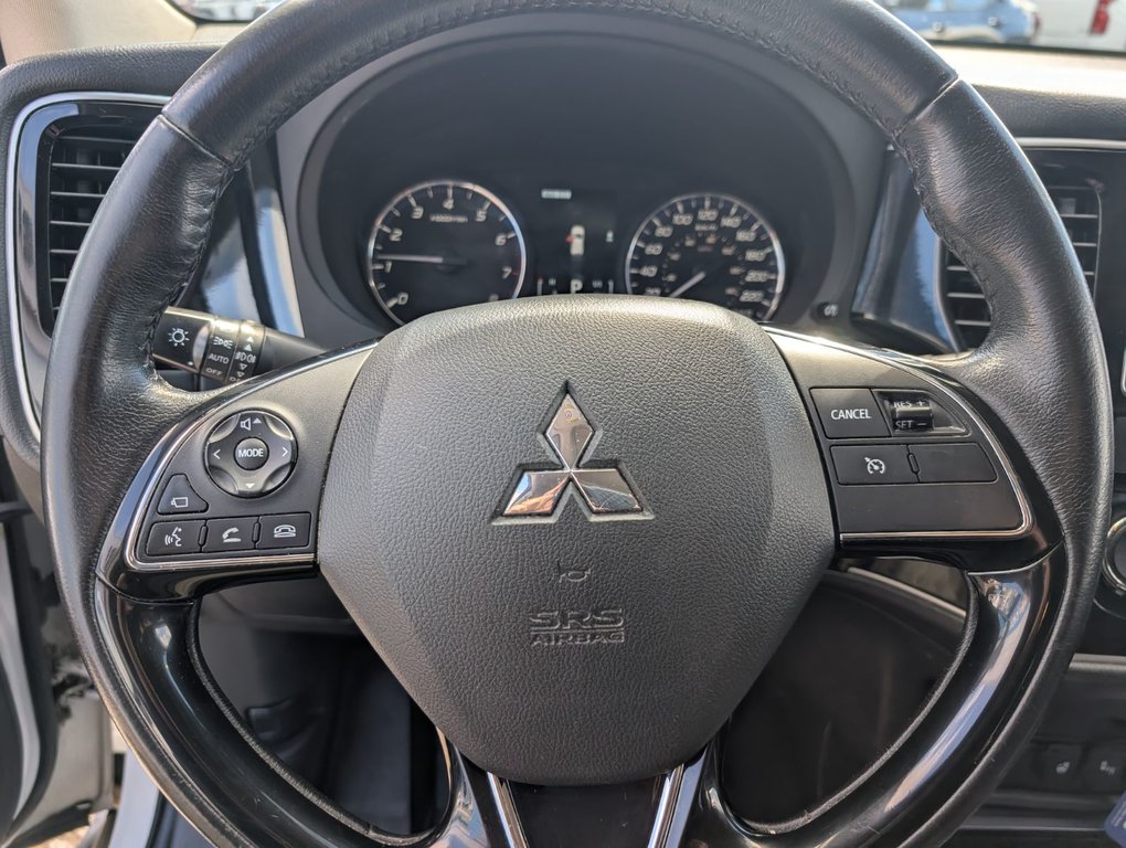 2017 Mitsubishi Outlander ES in Chandler, Quebec - 10 - w1024h768px