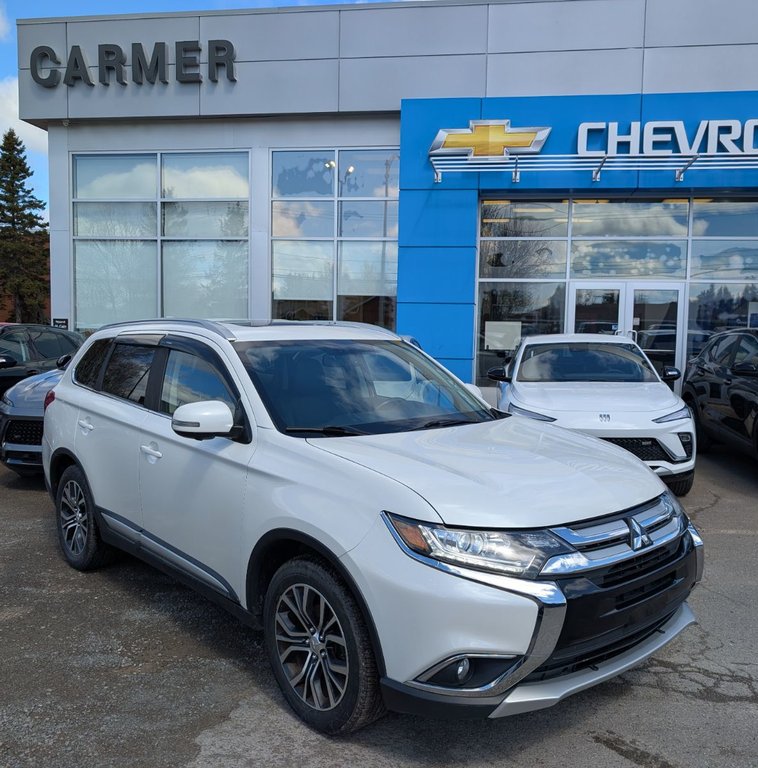 2017 Mitsubishi Outlander ES in Chandler, Quebec - 1 - w1024h768px