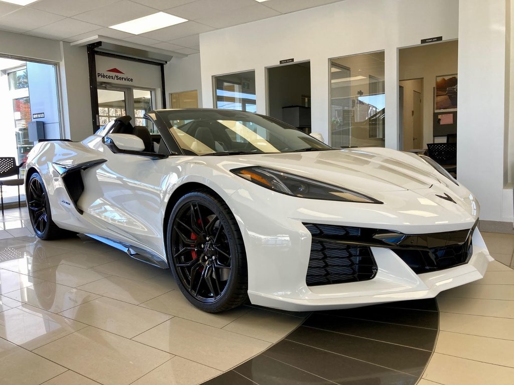 Chevrolet Corvette  2025 à Lac-Etchemin, Québec - 1 - w1024h768px