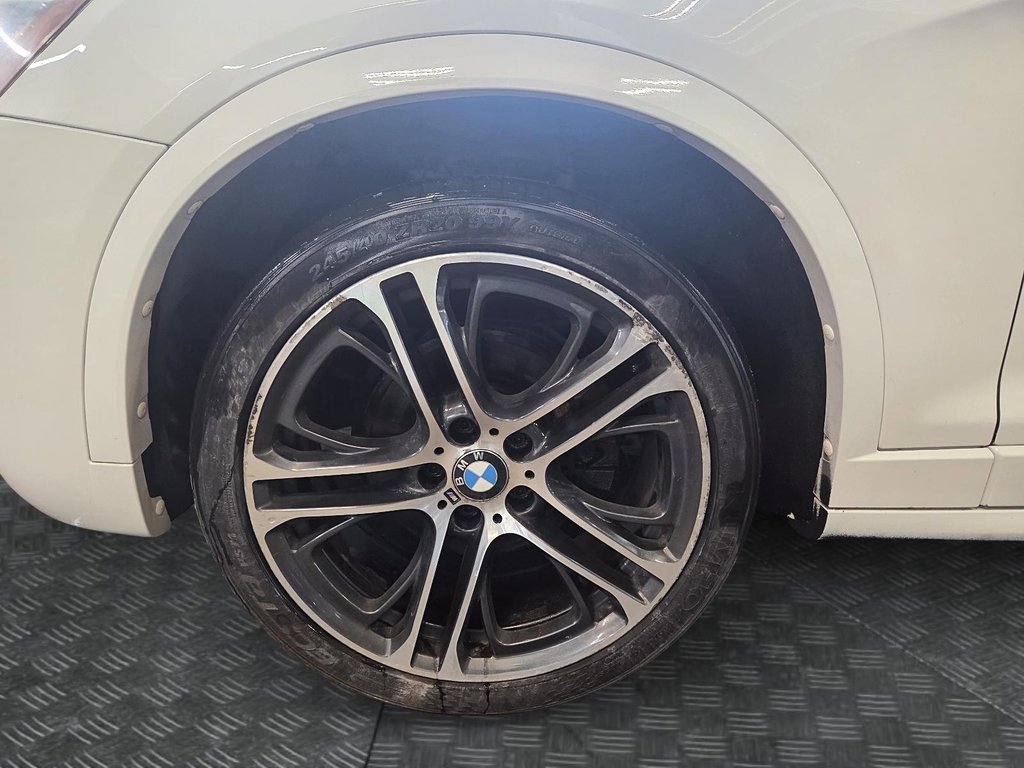 2017 BMW X3 in Sept-Îles, Quebec - 9 - w1024h768px