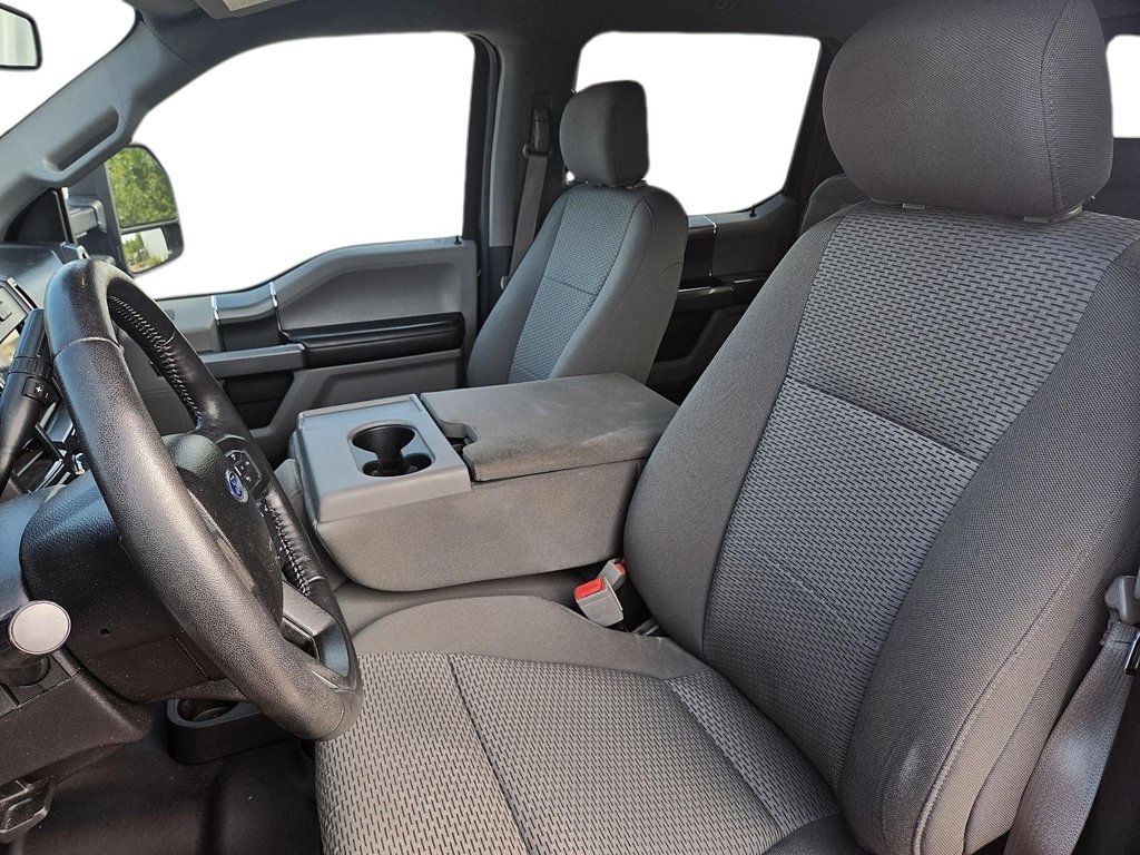 2018 Ford F-150 in Baie-Comeau, Quebec - 9 - w1024h768px
