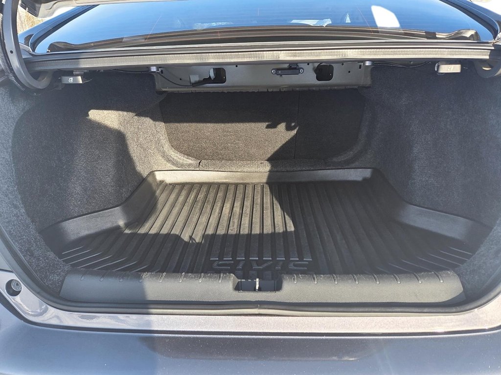 Honda Civic Sedan  2019 à Jonquière, Québec - 8 - w1024h768px