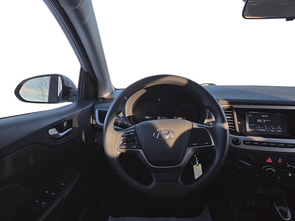 Hyundai Accent  2020 à Jonquière, Québec - 11 - w1024h768px