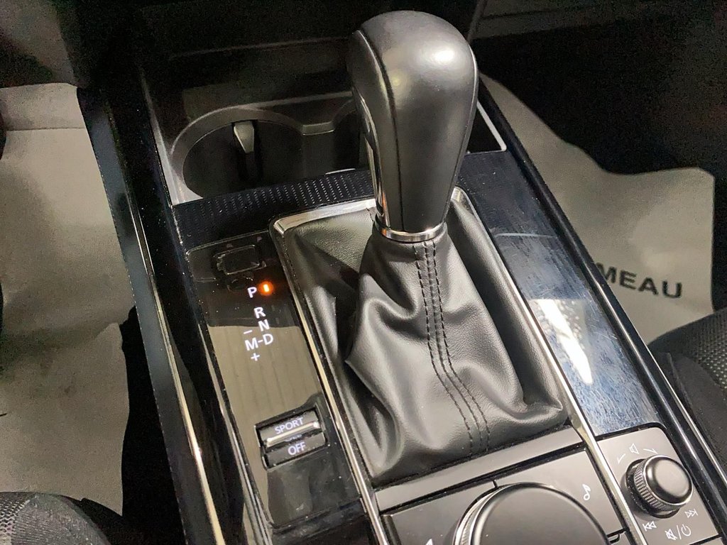 2021 Mazda CX-30 in Sept-Îles, Quebec - 14 - w1024h768px