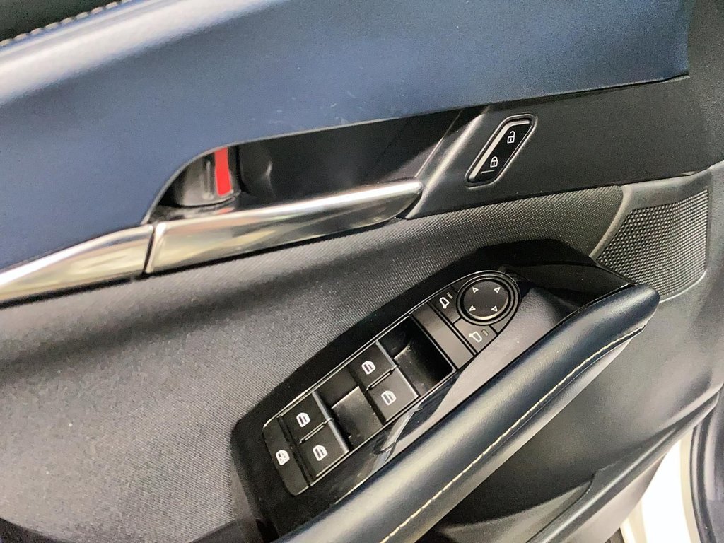 2021 Mazda CX-30 in Sept-Îles, Quebec - 10 - w1024h768px