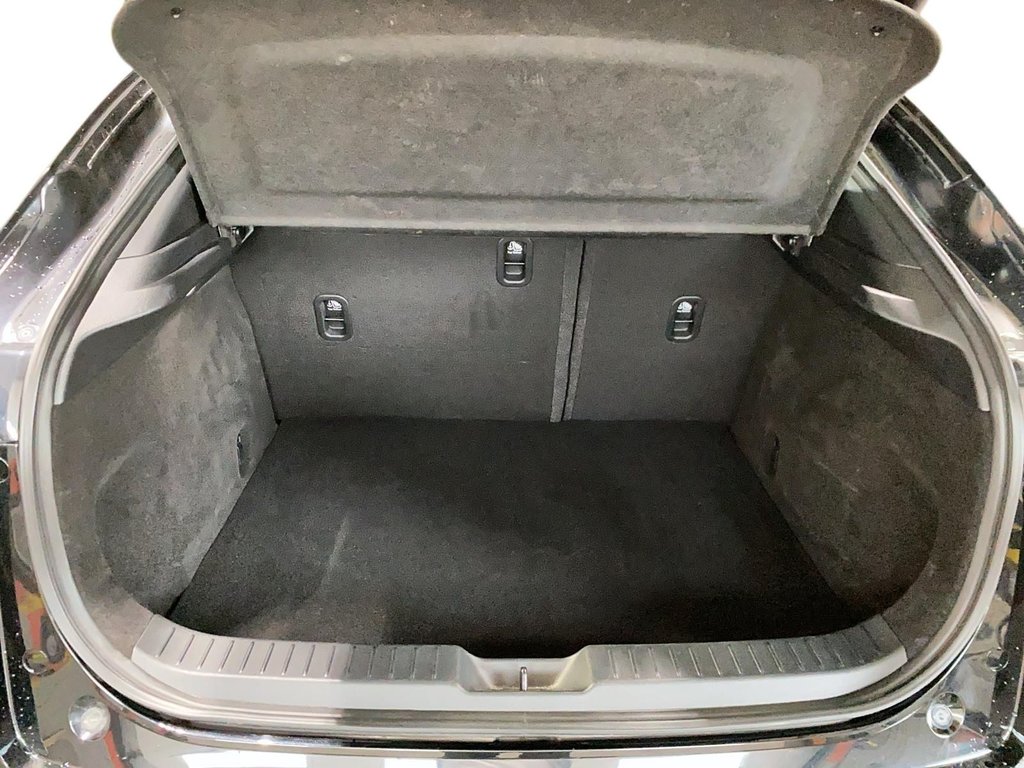 Mazda CX-30  2022 à Jonquière, Québec - 5 - w1024h768px