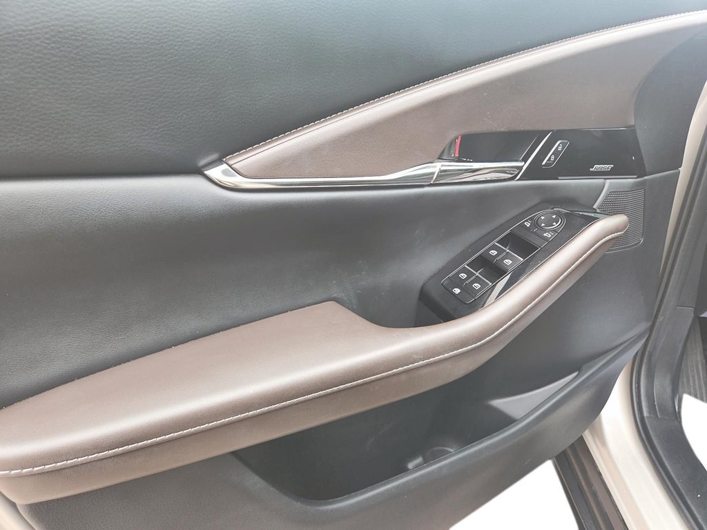 2023 Mazda CX-30 in Baie-Comeau, Quebec - 17 - w1024h768px