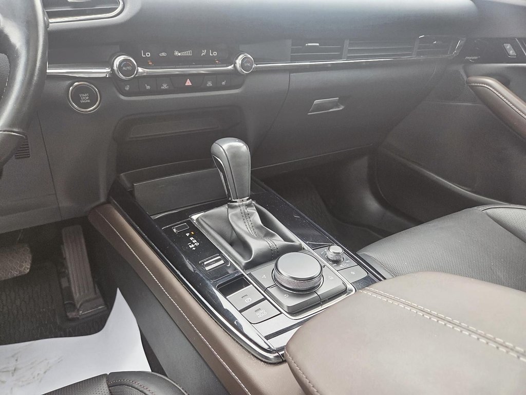 2023 Mazda CX-30 in Baie-Comeau, Quebec - 5 - w1024h768px