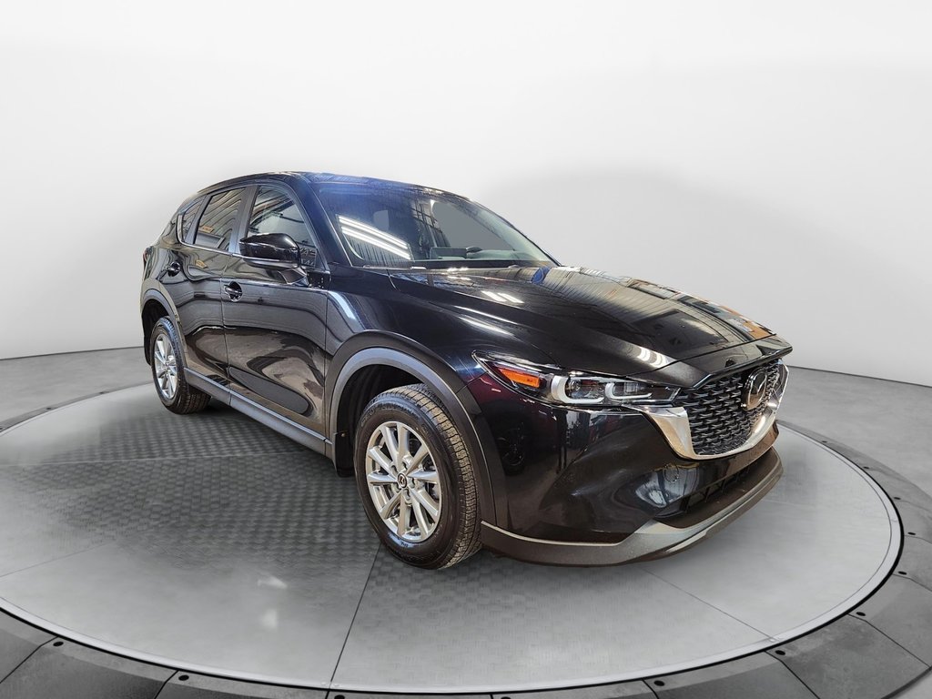 Mazda CX-5  2022 à Baie-Comeau, Québec - 2 - w1024h768px