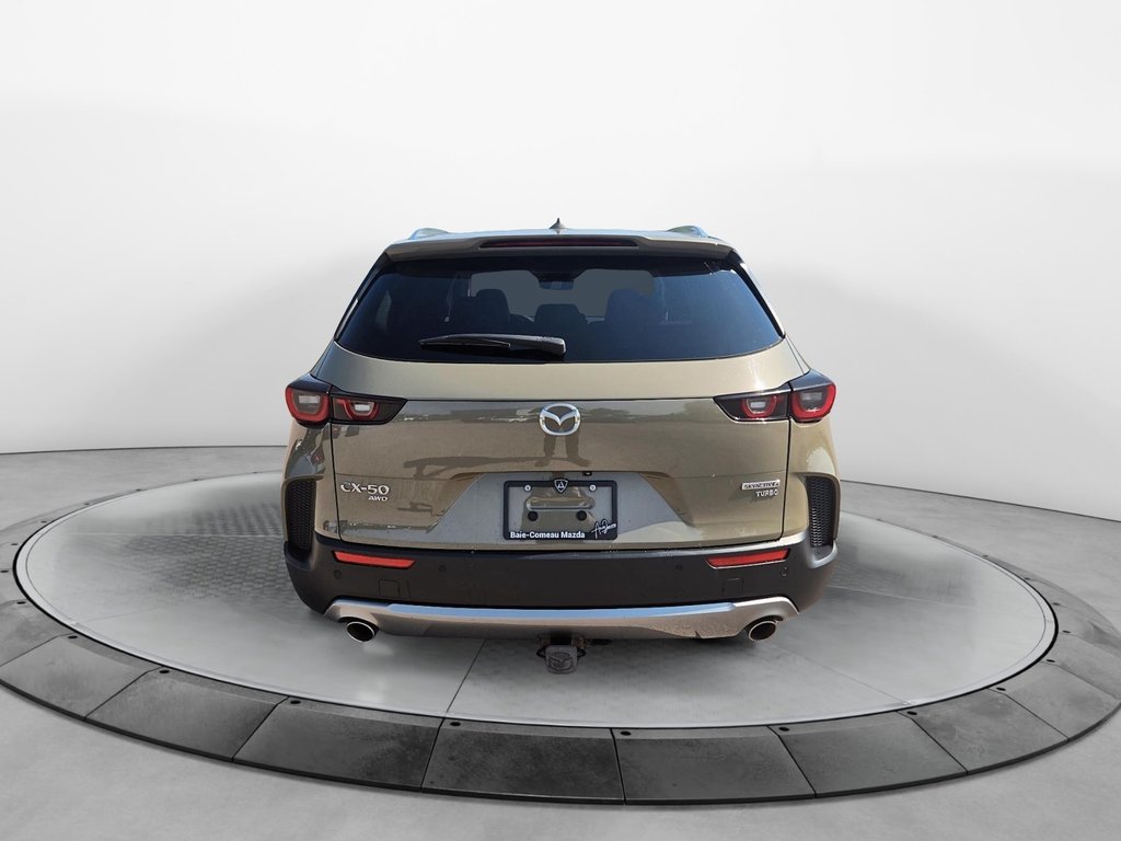 Mazda CX-50  2023 à Baie-Comeau, Québec - 4 - w1024h768px