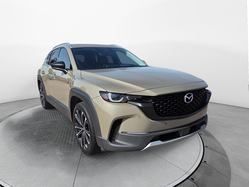Mazda CX-50  2023 à Baie-Comeau, Québec - 2 - w1024h768px