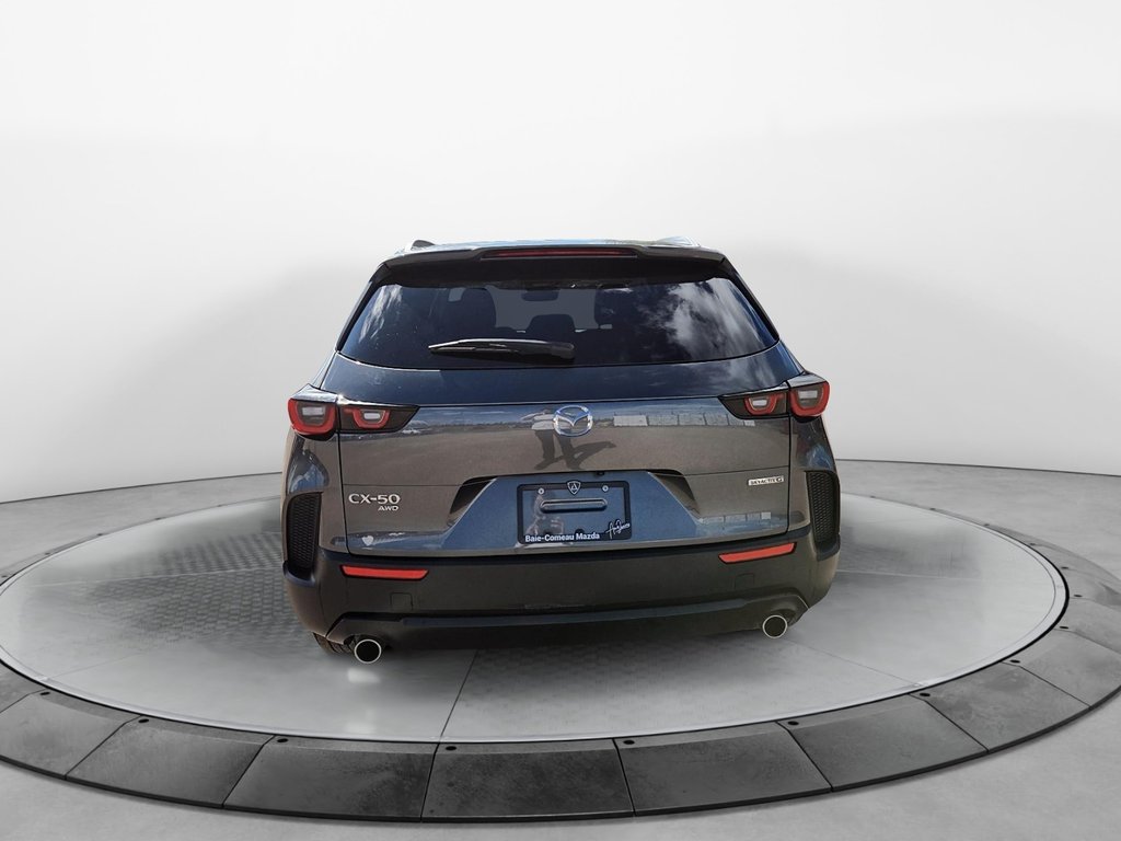 2025 Mazda CX-50 in Sept-Îles, Quebec - 4 - w1024h768px