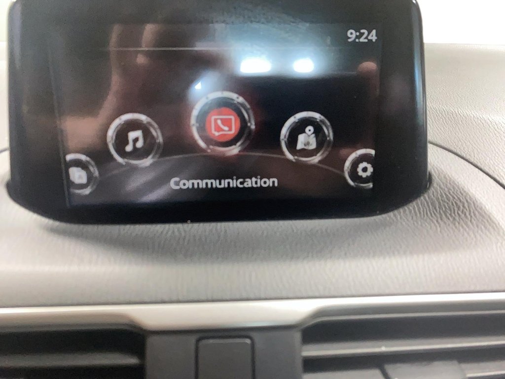 2017 Mazda 3 GX in Chicoutimi, Quebec - 13 - w1024h768px