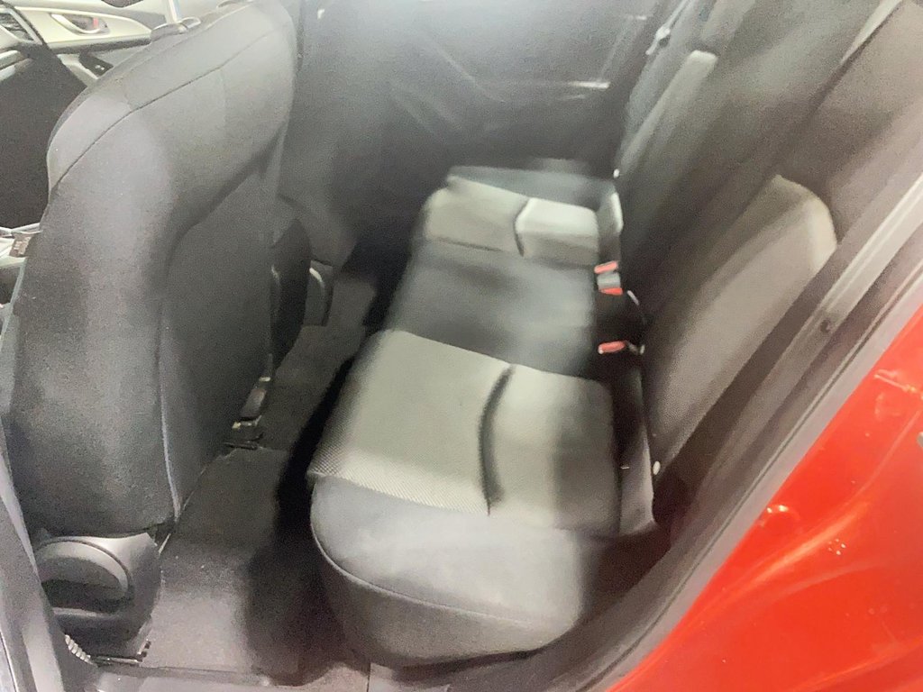 2017 Mazda 3 GX in Chicoutimi, Quebec - 8 - w1024h768px