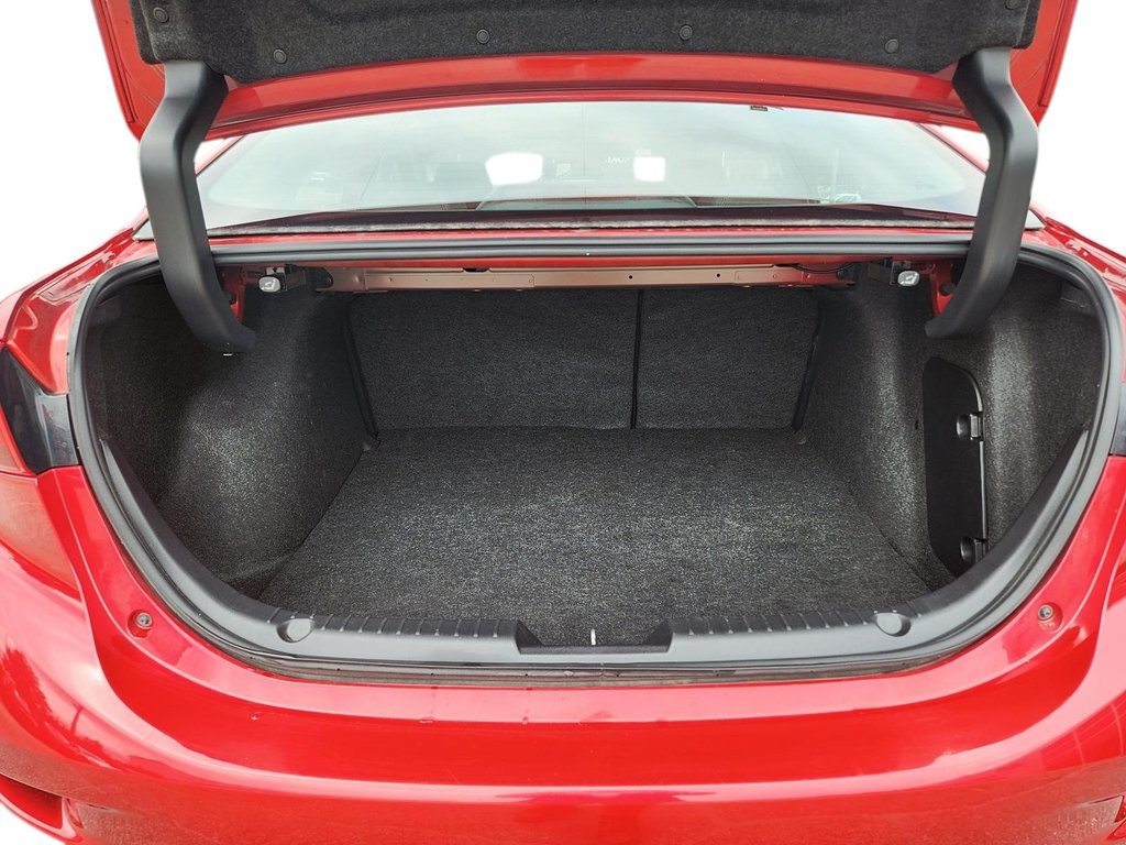 2018 Mazda 3 SE WOW !! in Chicoutimi, Quebec - 8 - w1024h768px