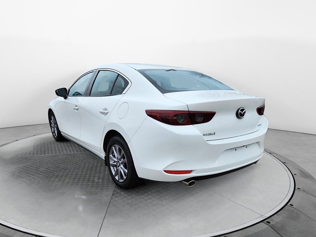 Mazda 3  2019 à Jonquière, Québec - 5 - w1024h768px
