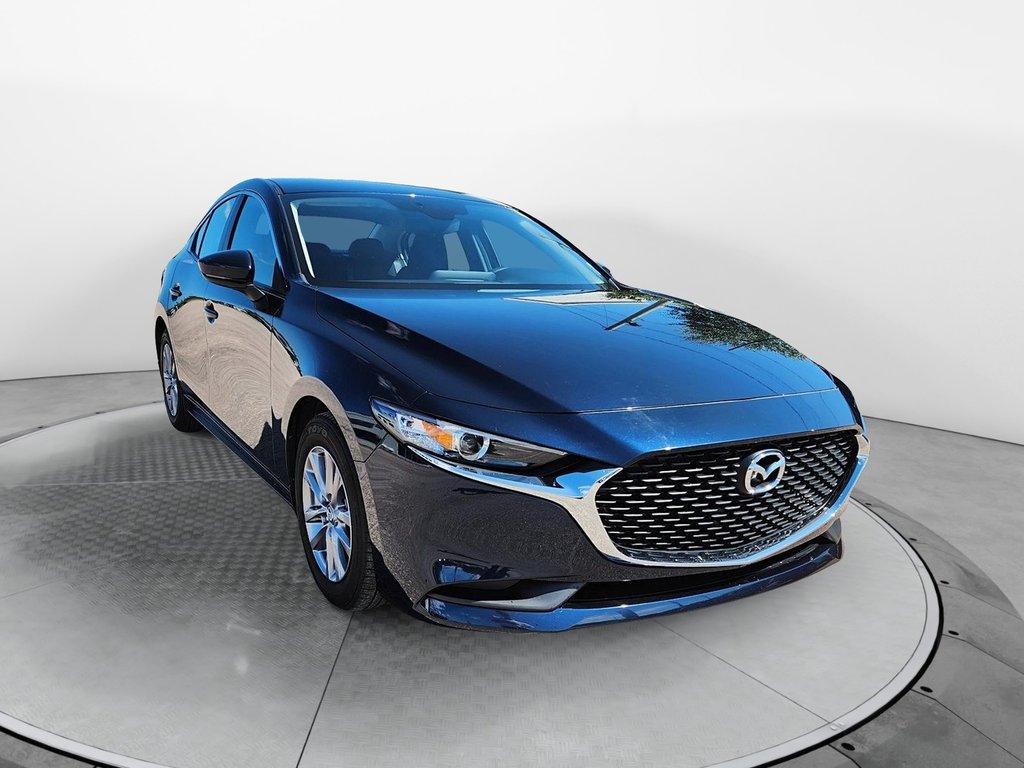 2021 Mazda 3 GX in Chicoutimi, Quebec - 2 - w1024h768px