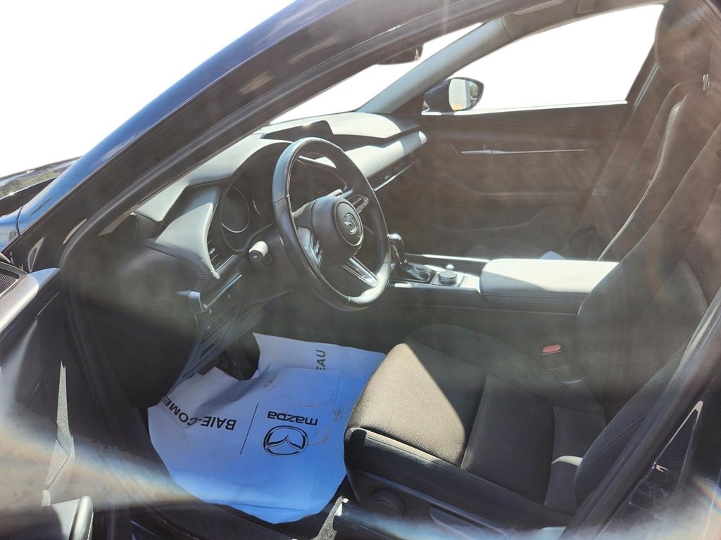 Mazda 3  2022 à Baie-Comeau, Québec - 9 - w1024h768px