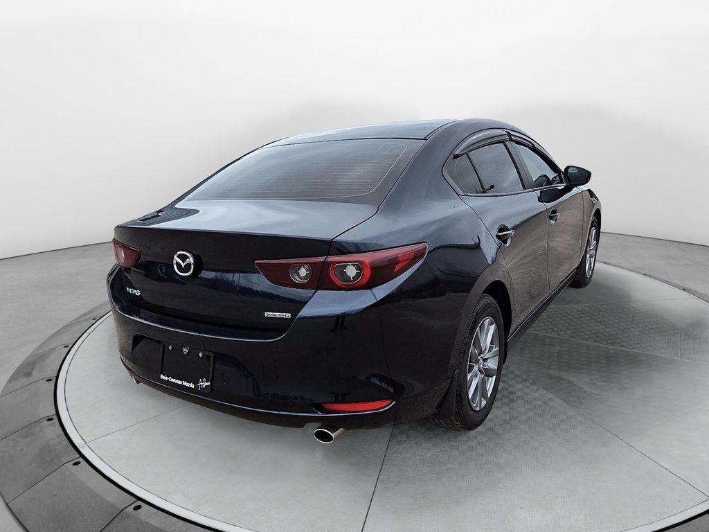 2024 Mazda 3 in Sept-Îles, Quebec - 5 - w1024h768px