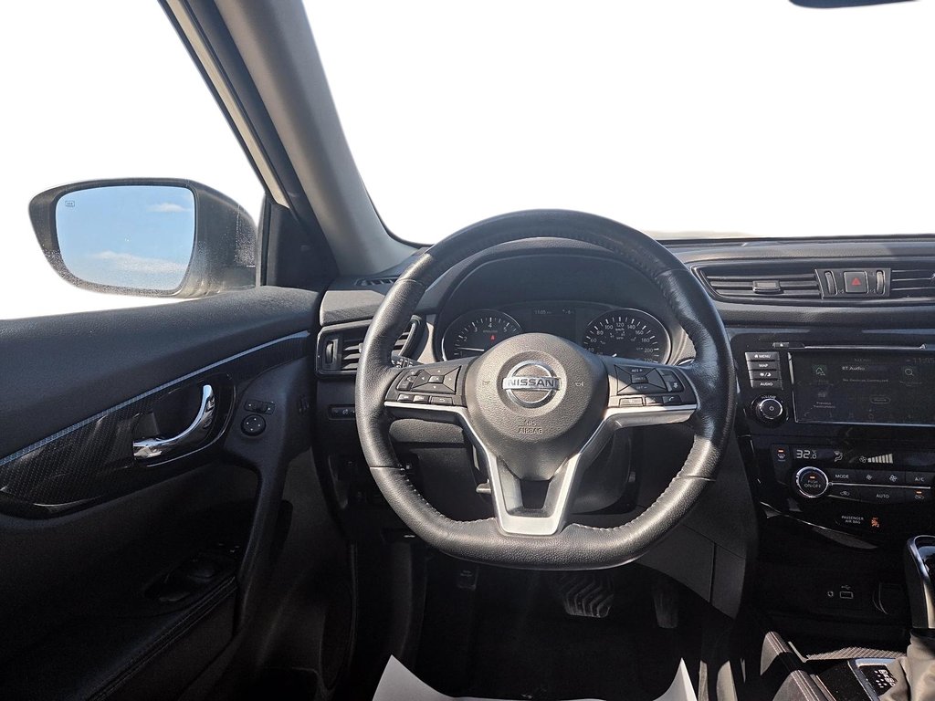 2018 Nissan Rogue in Baie-Comeau, Quebec - 13 - w1024h768px