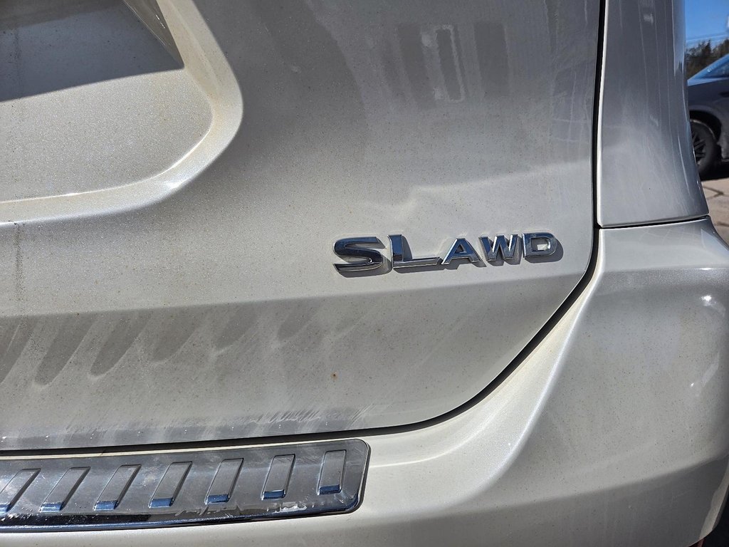2018 Nissan Rogue in Baie-Comeau, Quebec - 16 - w1024h768px