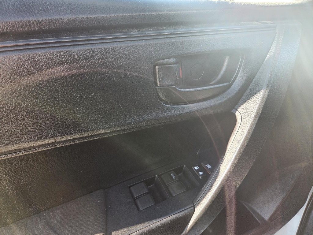 Toyota Corolla  2018 à Sept-Îles, Québec - 11 - w1024h768px