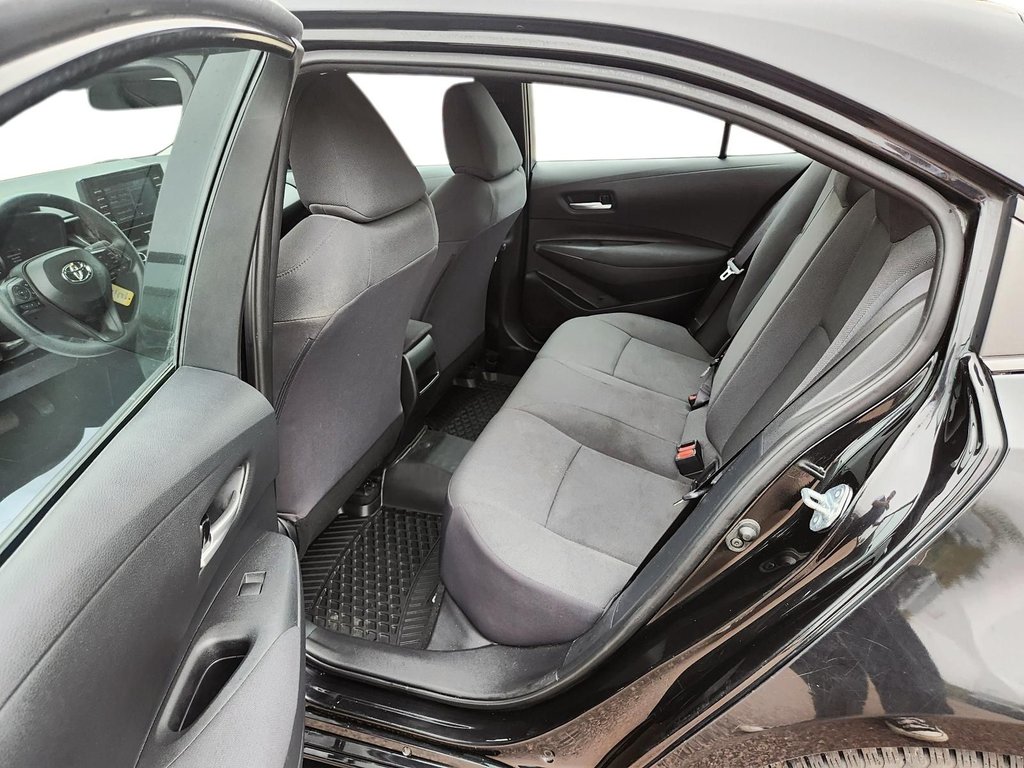 2021 Toyota Corolla in Baie-Comeau, Quebec - 8 - w1024h768px
