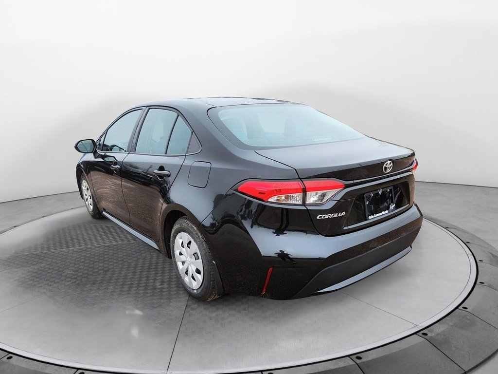 2021 Toyota Corolla in Baie-Comeau, Quebec - 4 - w1024h768px