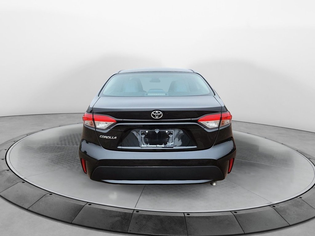 2021 Toyota Corolla in Baie-Comeau, Quebec - 3 - w1024h768px