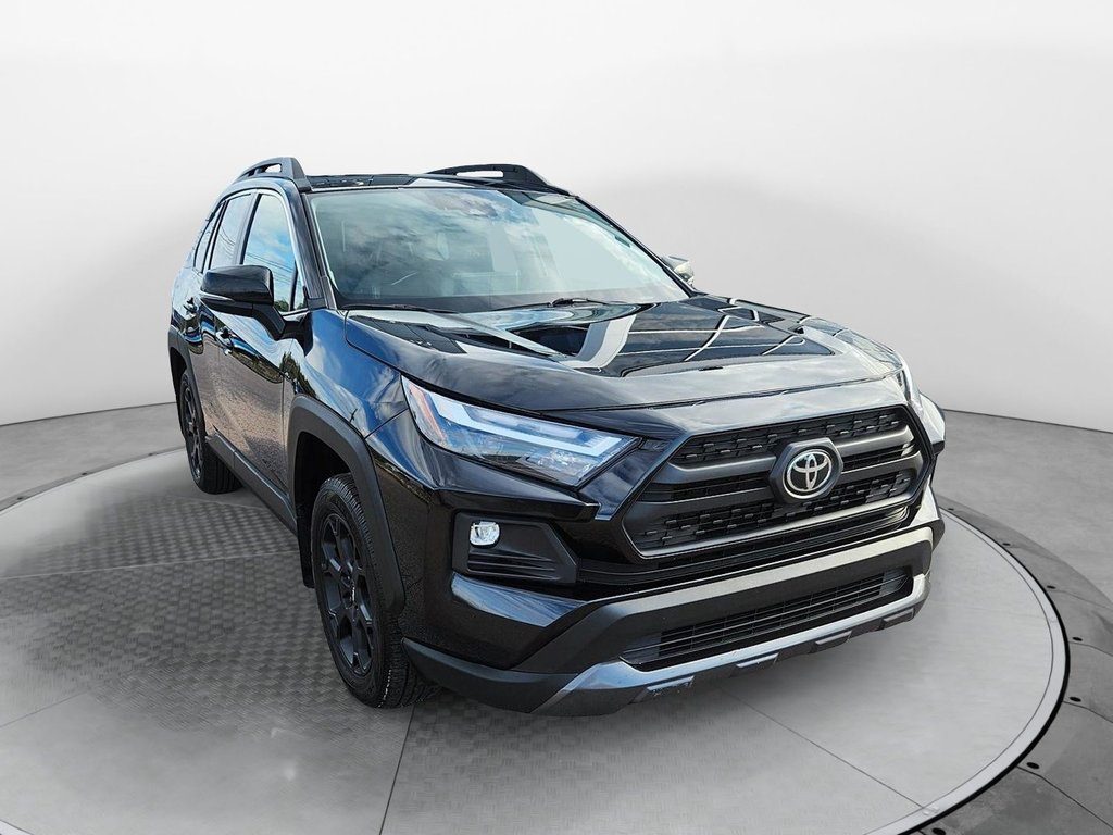 2022 Toyota RAV4 in Jonquière, Quebec - 2 - w1024h768px