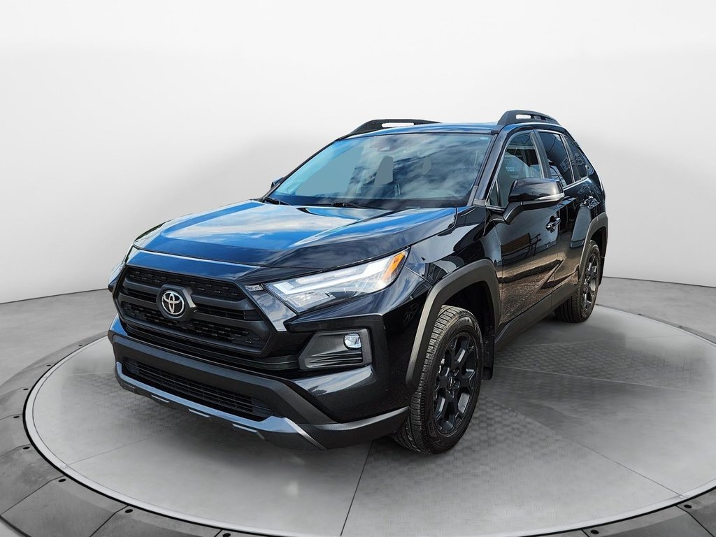 2022 Toyota RAV4 in Jonquière, Quebec - 1 - w1024h768px